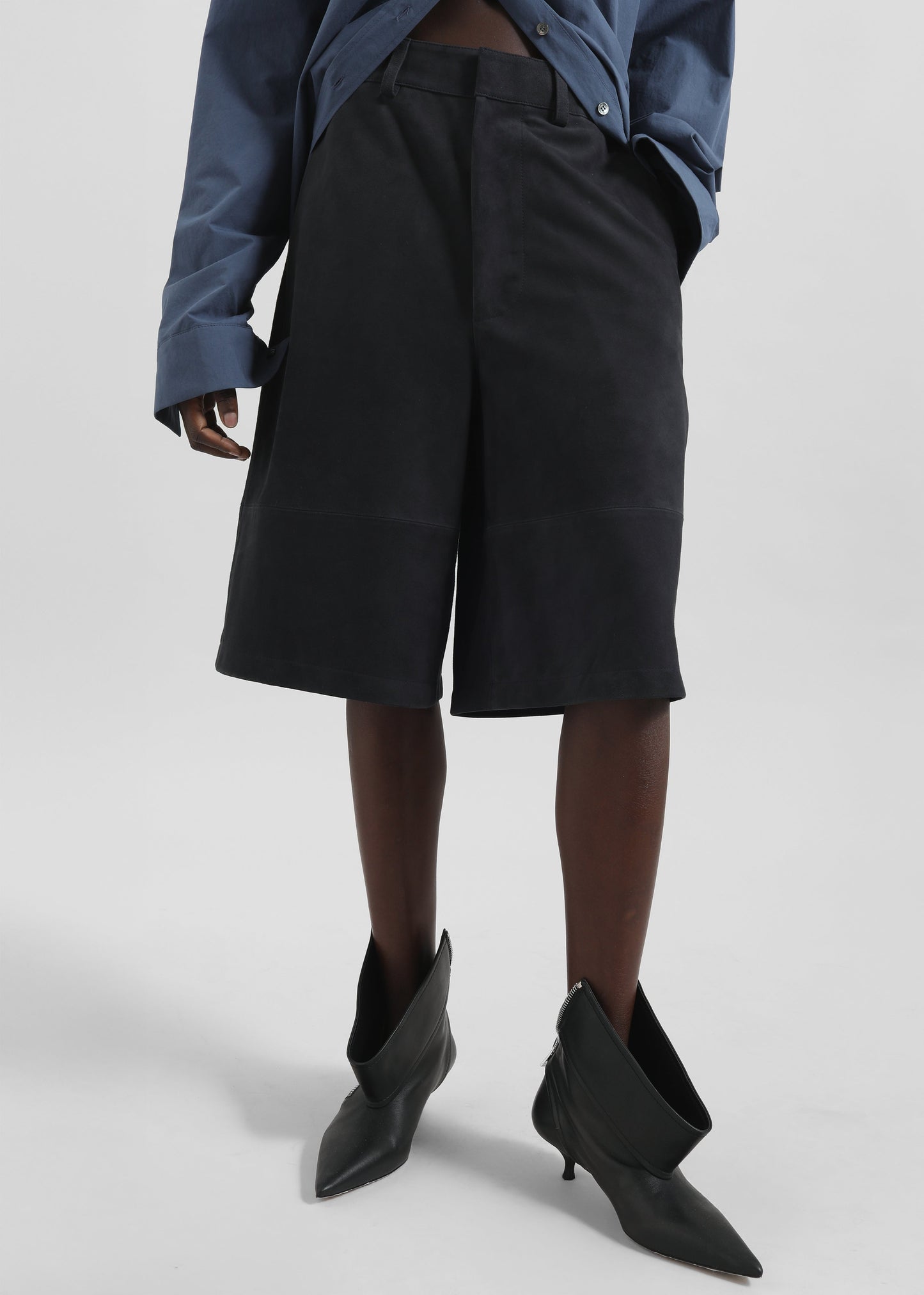 Dartsel Suede Bermuda Shorts - Navy